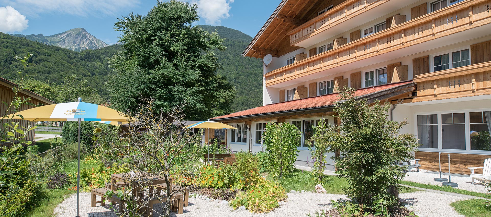 Alpenhotel Dahoam - Gastgarten